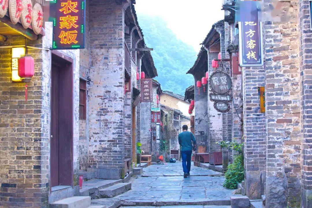 律师一怒拍桌子,法院增收5000元